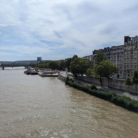 Seine-side Suite, A Walk From Eiffel & Stadiums Appartamento *